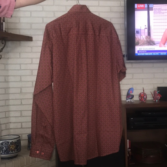 Cinch button down - Picture 2 of 3